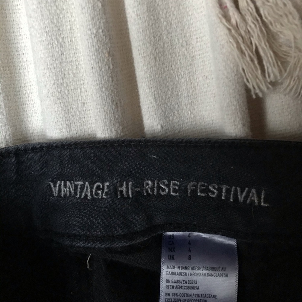 American Eagle Shorts - Picture 5 of 6